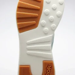 Reebok Spark Run Women's Shoes Womens Performance Sneakers -Noble Heels GUEST 2cf4e67c 5b85 4cb2 8edd 6b3d48661d49