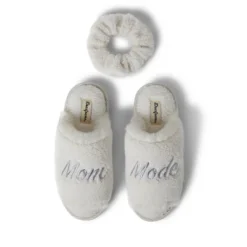 Dearfoams Womens Louise Embroidered Mom Slide Slipper Gift Set With Scrunchie -Noble Heels GUEST 3cb5aa18 6f8a 46f7 bc6a 56ee48a1316f