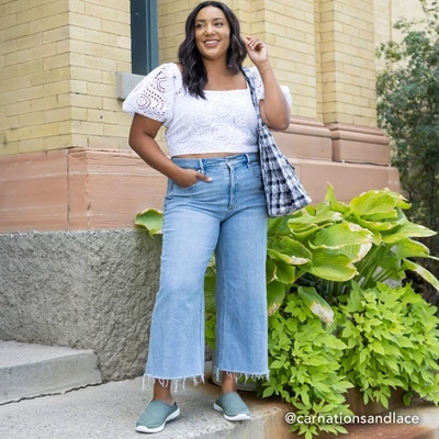 Vera Bradley VB Cloud 2-Mile Mule 9 Vera Bradley VB Cloud 2-Mile Mule - Image 7