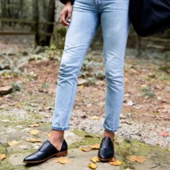 Nisolo Sustainable Women's Emma D'Orsay Oxford -Noble Heels GUEST b81de812 fe03 4e01 8221 7d47fcc1c1b0