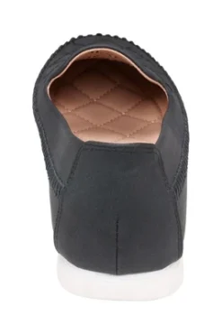 GC Shoes Soria Quilted Slip-On Flats -Noble Heels GUEST d8adcad8 05d8 4df9 a8a0 62670e56c0d4