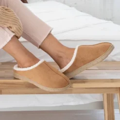 Isotoner Women's Rory Microsuede Hoodback Slippers -Noble Heels GUEST fee2af26 c05c 42e7 9243 815046a4dbd8